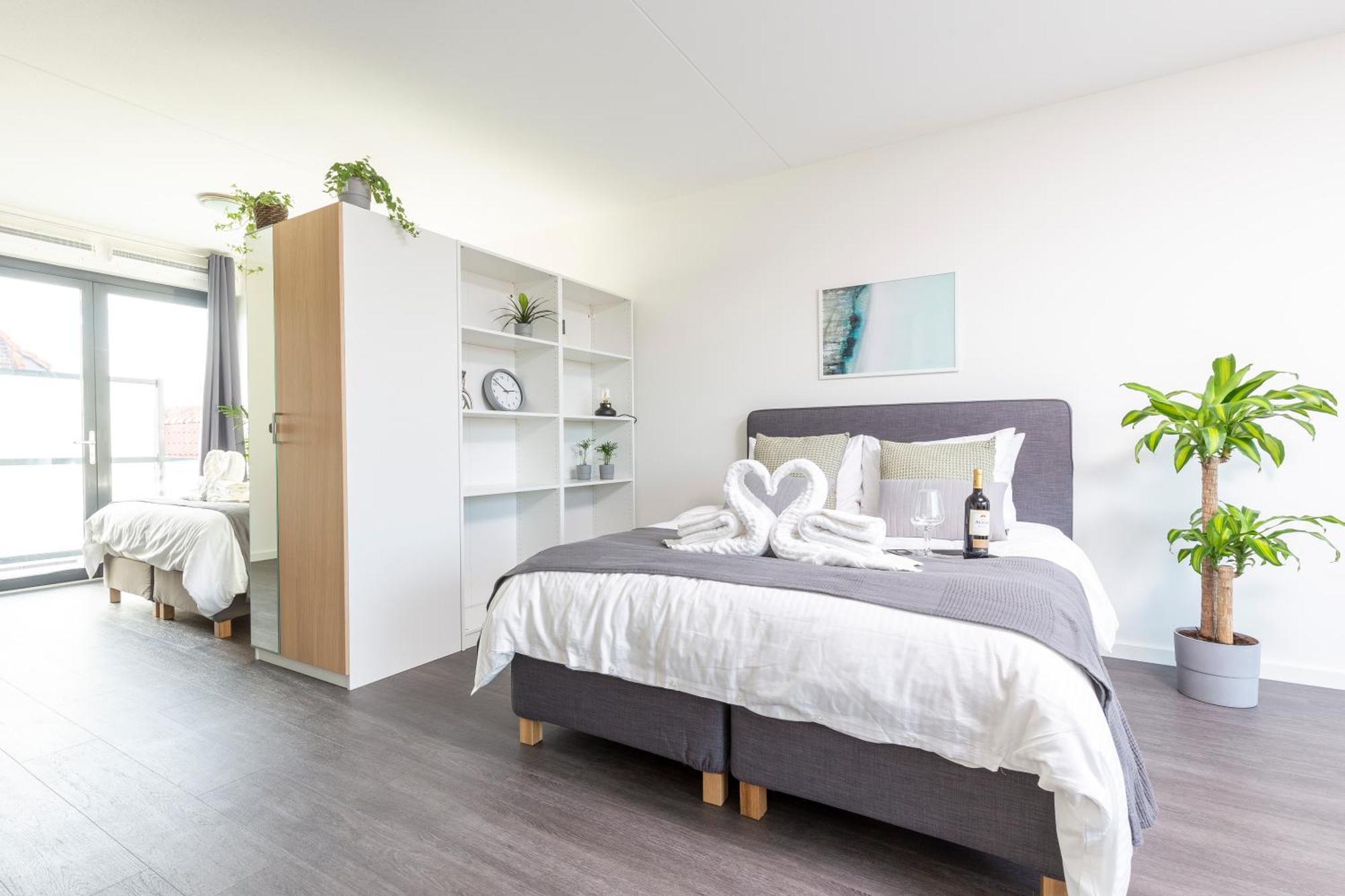 Family Executive Studio With Balcony Open Delft Utopia Flora 20F Exteriér fotografie